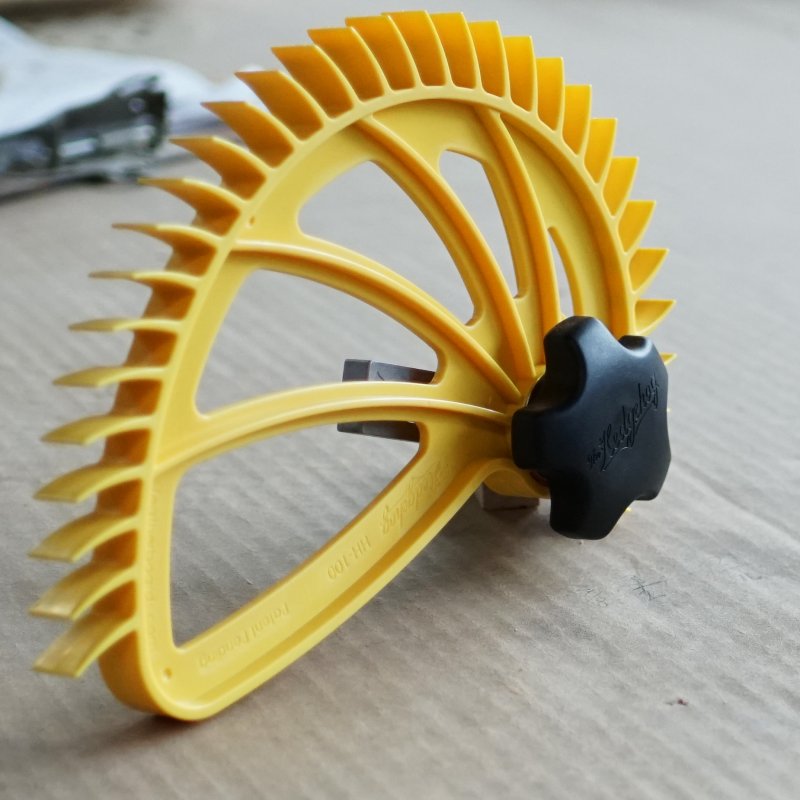 Hedgehog Spiral Featherboard