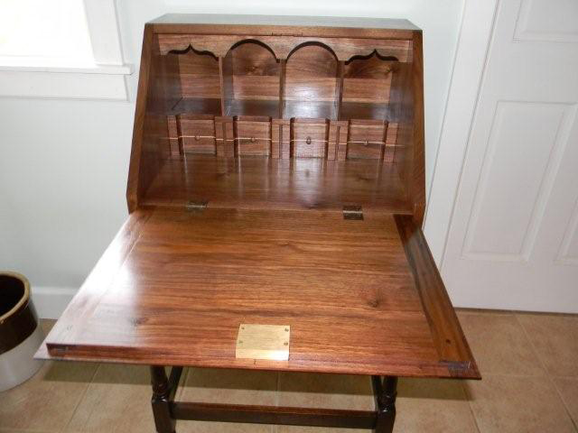  book: An 1840's Shaker sewing desk - a total woodworking work out